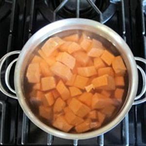 Cách làm bánh khoai lang mix dừa nạo