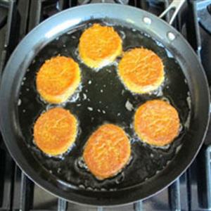 Cách làm bánh khoai lang mix dừa nạo