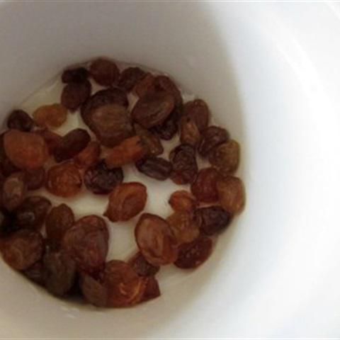 Bánh khoai lang nho khô