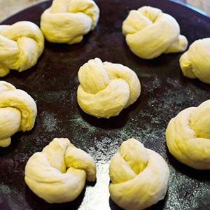 Cách làm bánh khoai lang nướng giòn