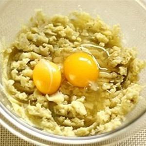 Cách làm bánh khoai lang sốt caramel