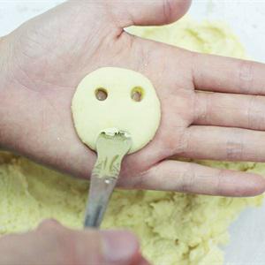 Cách làm bánh khoai lang viên chiên