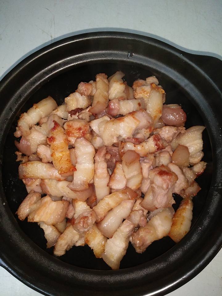 Bánh khoai lang vừng thơm lừng nóng hổi