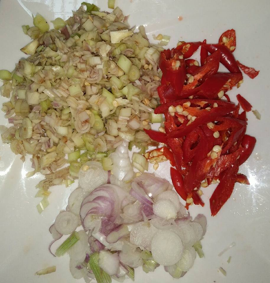 Bánh khoai lang vừng thơm lừng nóng hổi