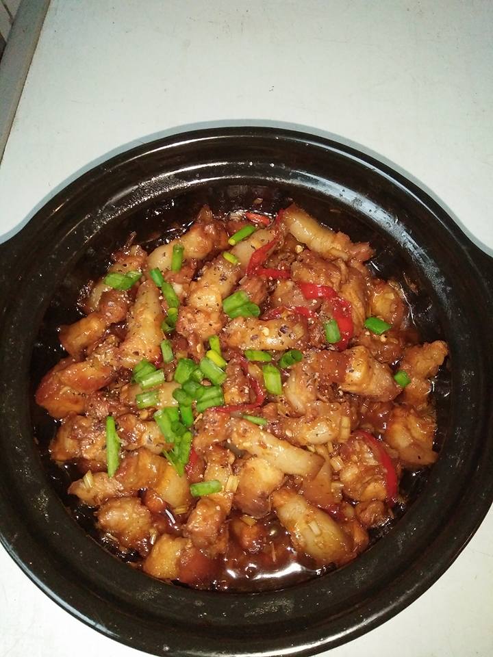 Bánh khoai lang vừng thơm lừng nóng hổi