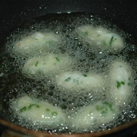 Cách làm bánh khoai mì cay