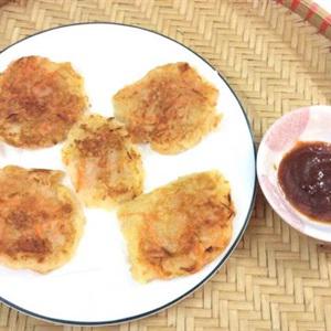 Cách làm bánh khoai mì chiên