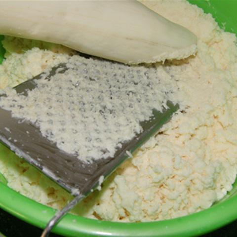 Cách làm bánh khoai mì ngào đường