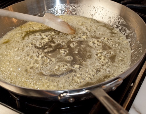 Bánh khoai mì viên sắc màu thơm nức mũi