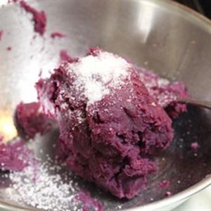 Cách làm bánh khoai mỡ chiên