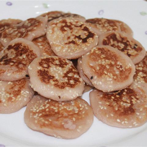 Cách làm bánh khoai môn chiên mè