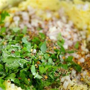 Cách làm bánh khoai tây chiên