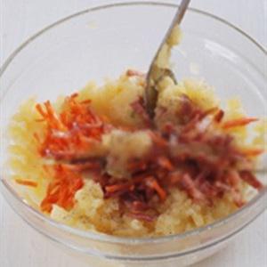 Cách làm bánh khoai tây chiên thịt xông khói