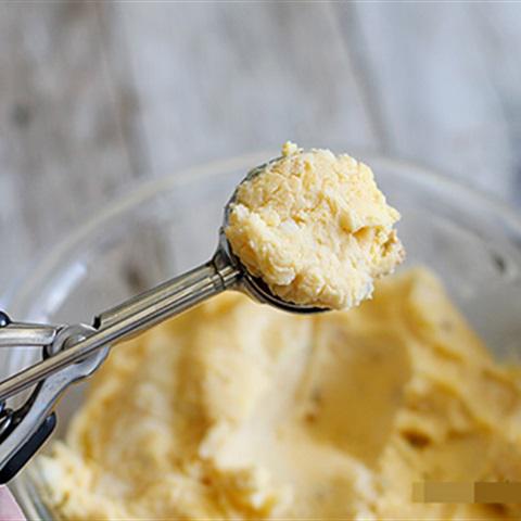 Cách làm bánh khoai tây chiên xù