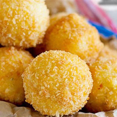 Cách làm bánh khoai tây chiên xù