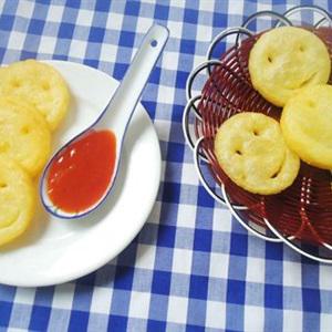 Cách làm bánh khoai tây hình mặt cười