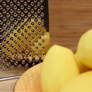 Cách làm bánh khoai tây kẹp thịt