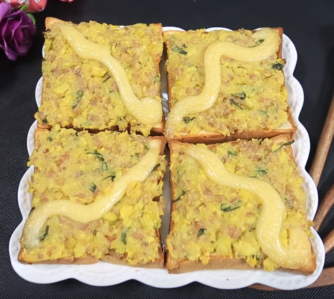 Bánh khoai tây mặt cười siêu đơn giản lại cực xinh yêu