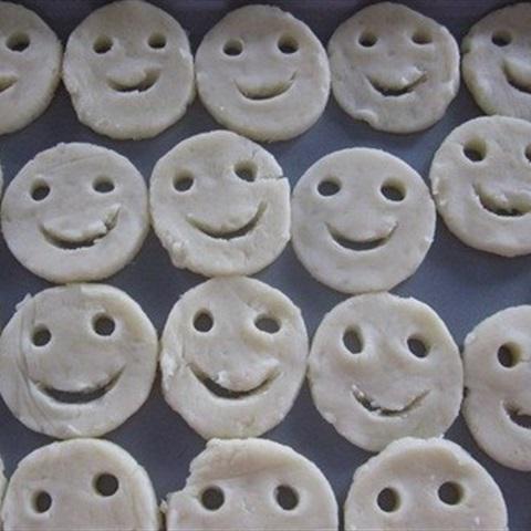 Cách làm bánh khoai tây mặt cười