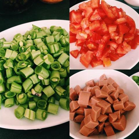 Cách làm bánh khoai tây nhân rau củ