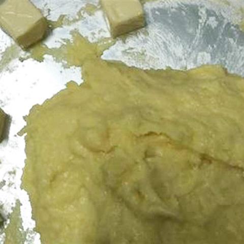 Cách làm bánh khoai tây phô mai chiên xù