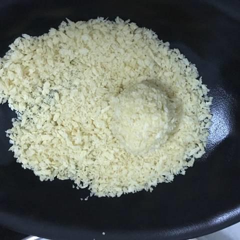 Cách làm bánh khoai tây phô mai chiên xù