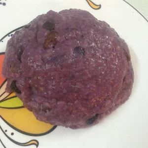 Cách làm bánh khoai tím nho khô