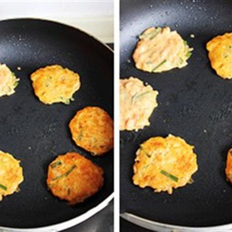 Cách làm bánh kim chi thập cẩm