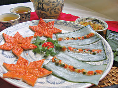 Bánh lá chả tôm