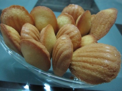 Bánh madeleine
