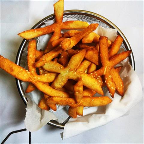 Bánh mè chiên giòn thơm