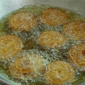 Cách làm bánh mè chiên mặn