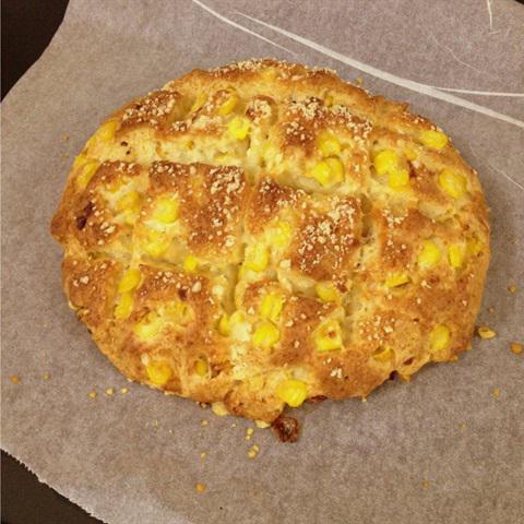 Cách làm bánh mì bắp