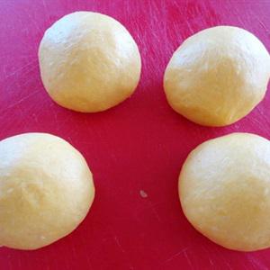 Cách làm bánh mì bí đỏ
