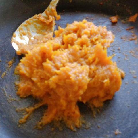 Cách làm bánh mì bí đỏ