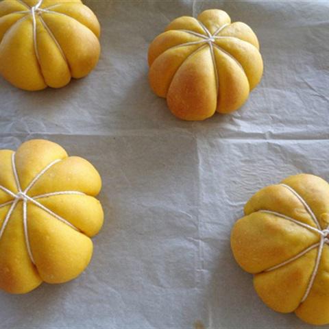 Cách làm bánh mì bí đỏ