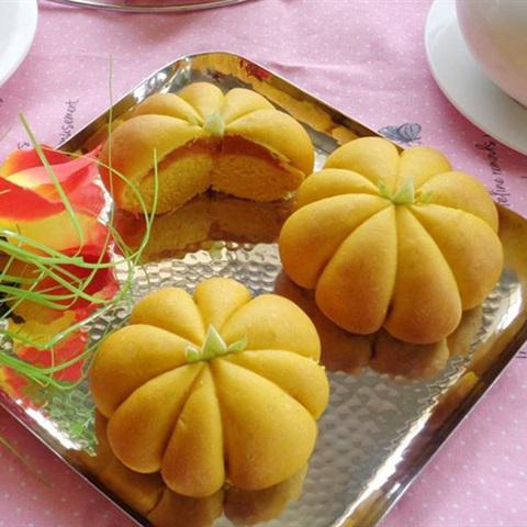 Cách làm bánh mì bí đỏ