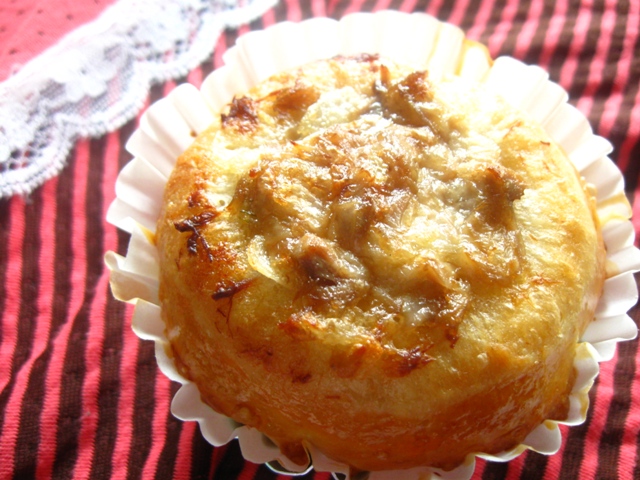 Bánh mì cá ngừ sốt mayonaisse