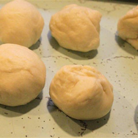 Cách làm bánh mì cây thông