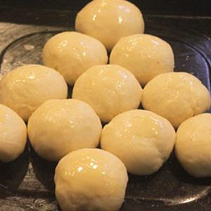 Cách làm bánh mì cây thông