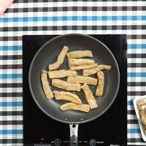 Cách làm bánh mì chả cá phèn