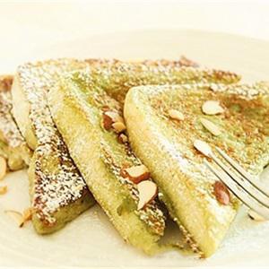 Cách làm bánh mì chiên bột trà xanh