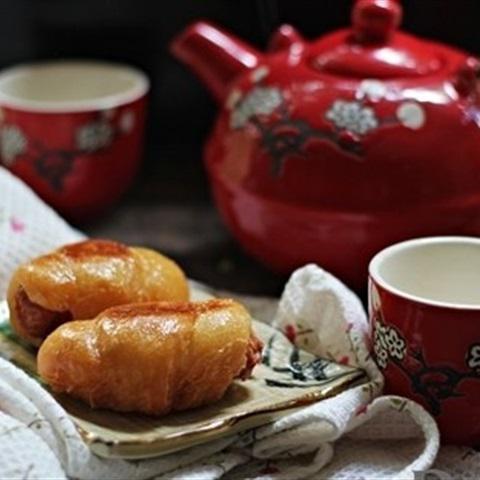 Cách làm bánh mì chiên xúc xích