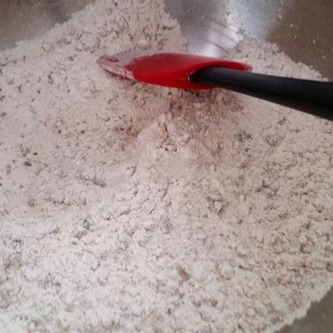 Cách làm bánh mì chuối mềm thơm