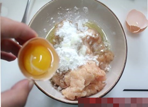 Bánh mì cuộn dừa thơm ngọt ngây ngất