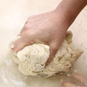 Cách làm bánh mì cuốn mặn