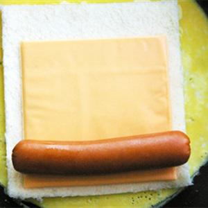 Cách làm bánh mì cuộn trứng phô mai