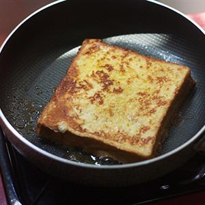 Cách làm bánh mì custard chiên