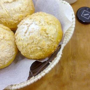 Cách làm bánh mì dừa nhân chocolate