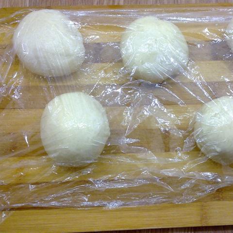 Cách làm bánh mì hình bông hoa